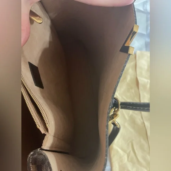 Authentic Louis Vuitton Damier Ebene Kensington - Picture 4 of 10